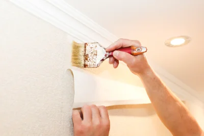 Pose de papier peint à Saint Géry-Vers — revêtements muraux et toiles de verre